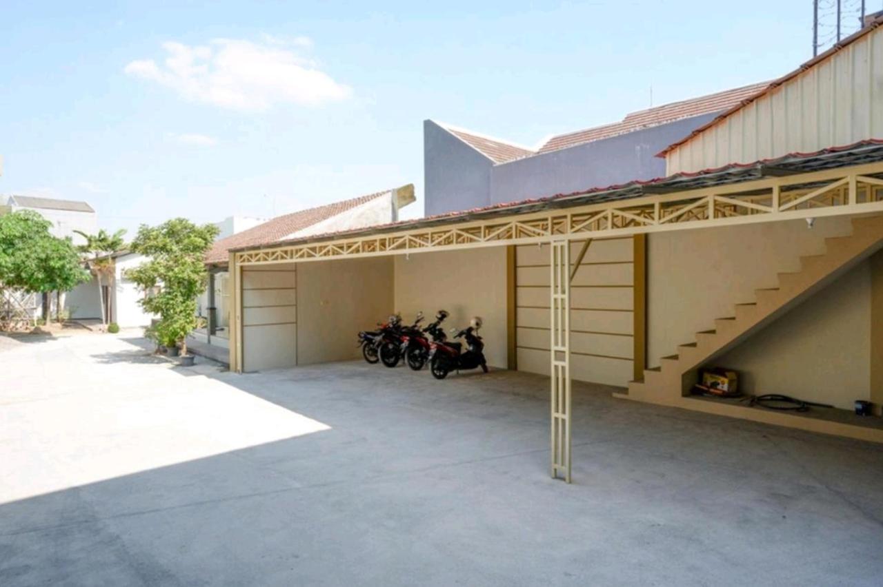 Villetta House Syariah Kudus Exteriör bild